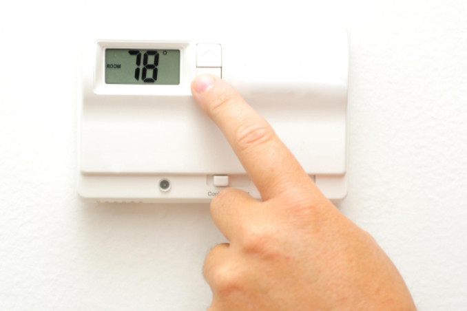 AC thermostat: Richmond's Air DIY Center article